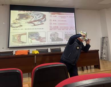 说明: C:\Users\Administrator\Desktop\2024年图片\2024.10.21消防讲座\IMG_61981.JPG